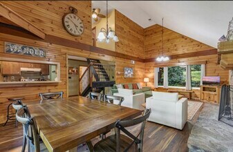 3626 Pittman Center Rd in Sevierville, TN - Building Photo - Building Photo