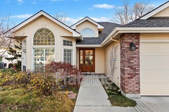 393 E Trailside Dr in Eagle, ID - Building Photo - Building Photo