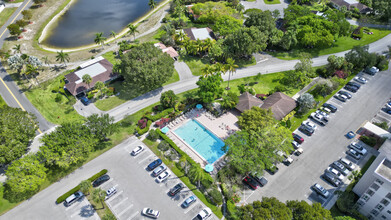 3050 N Palm Aire Dr, Unit 505 in Pompano Beach, FL - Building Photo - Building Photo