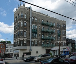 4601-4609 Park Ave in Union City, NJ - Building Photo - Building Photo