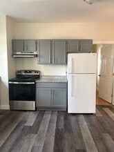 15 Oakes Ave, Unit 1 in Southbridge, MA - Building Photo - Building Photo