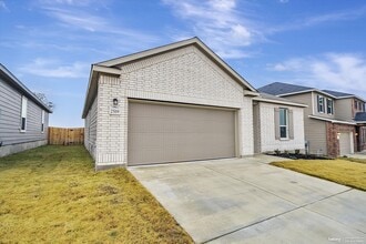 2519 Chronos Dr in San Antonio, TX - Building Photo - Building Photo