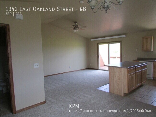 1342 E Oakland St in Rapid City, SD - Building Photo - Building Photo