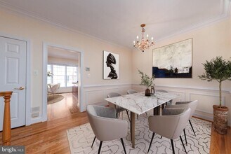 1308 McLean Crest Ct in McLean, VA - Building Photo - Building Photo