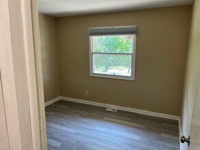 220 S Smithville Rd in Dayton, OH - Building Photo - Building Photo