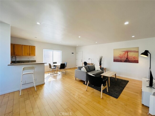 1114 6th St, Unit 7 in Santa Monica, CA - Building Photo - Building Photo