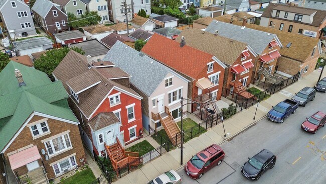 2721 S Pulaski Rd in Chicago, IL - Building Photo - Building Photo