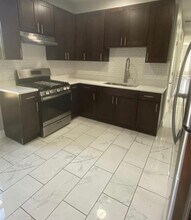 9357 S Burnside Ave, Unit 2 in Chicago, IL - Building Photo - Building Photo