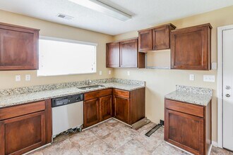 10063 Chariden Dr in Cordova, TN - Building Photo - Building Photo