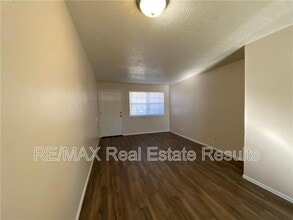 1810 W Twin Springs St in Siloam Springs, AR - Building Photo - Building Photo