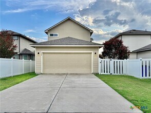 308 Craters of the Moon Blvd in Pflugerville, TX - Foto de edificio - Building Photo