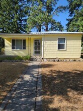 111 E 11th Ave in Post Falls, ID - Building Photo - Building Photo