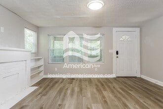 1612 8th St in Midfield, AL - Foto de edificio - Building Photo