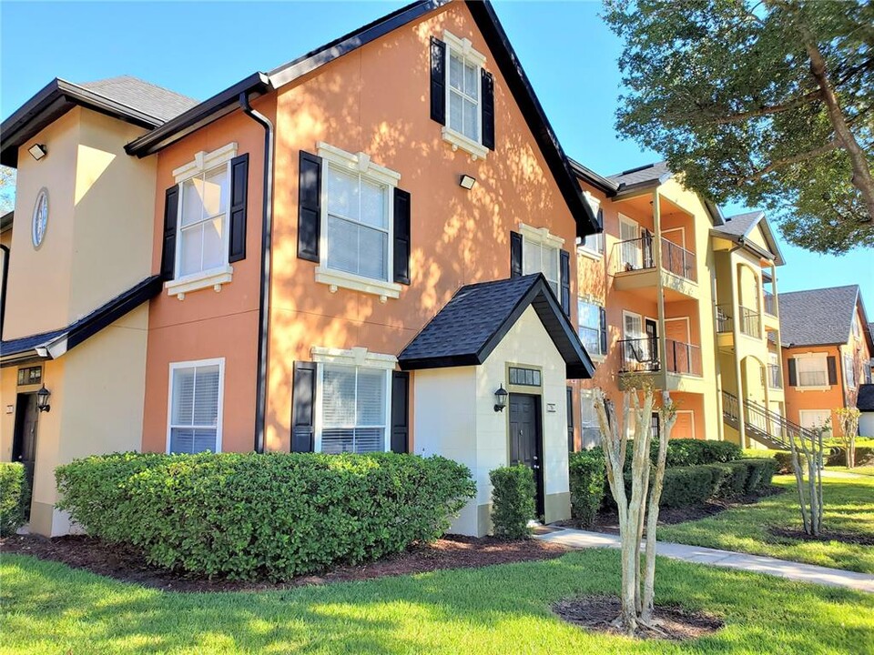 6029 Westgate Dr in Orlando, FL - Building Photo