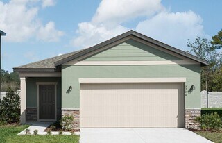 2006 Hemingway Cir in Groveland, FL - Building Photo