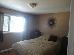 2169 Embury St in Regina, SK - Building Photo - Building Photo