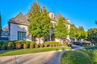 1819 Broken Bend Dr in Westlake, TX - Building Photo