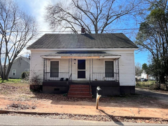 151 Ranch Rd in Laurens, SC - Building Photo