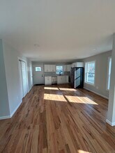 388 William St-Unit -A in Bridgeport, CT - Building Photo - Building Photo