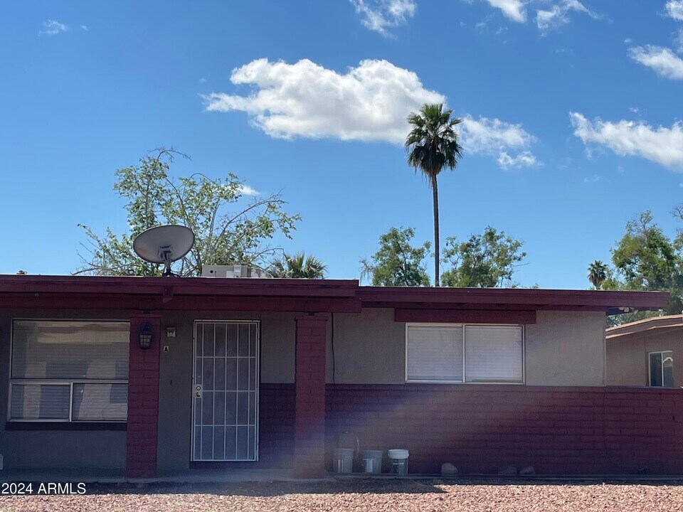 1205 W Southern Ave in Tempe, AZ - Building Photo