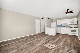 3532 Morgan Ford Rd in St. Louis, MO - Building Photo - Building Photo