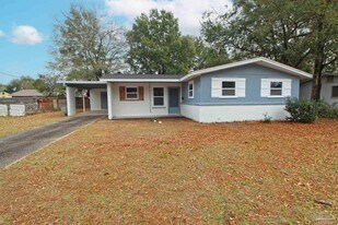 4512 Chantilly Way in Pensacola, FL - Building Photo
