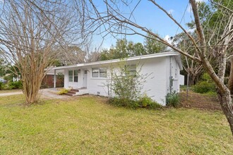 6011 Greenwood Ln in Pensacola, FL - Building Photo - Building Photo