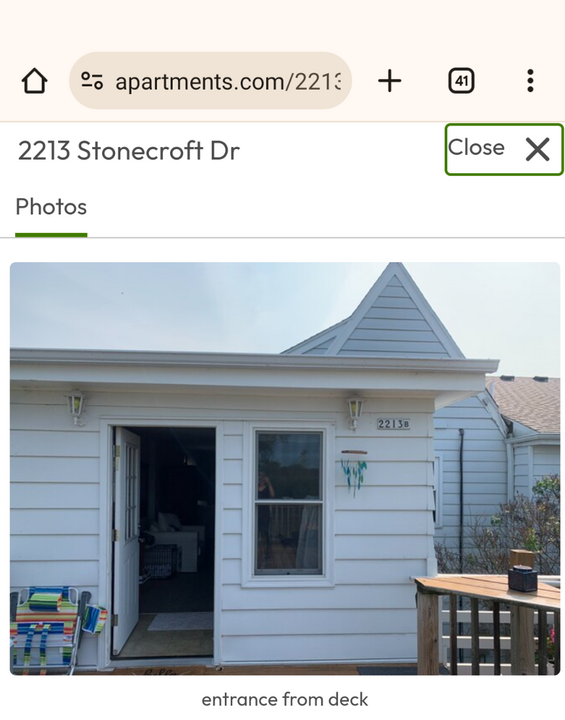 2213 Stonecroft Dr in Grafton, WI - Foto de edificio