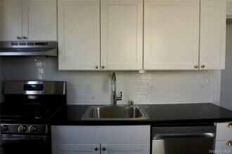 55 Vernon Ave in Rockville Centre, NY - Building Photo - Building Photo