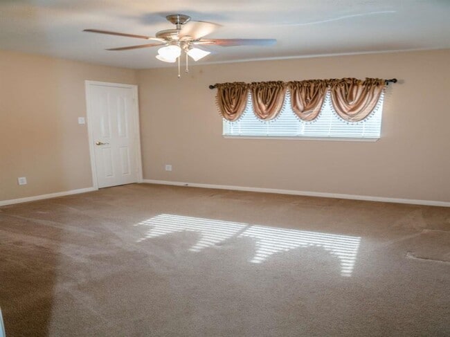 property at 3638 Desert Run Dr