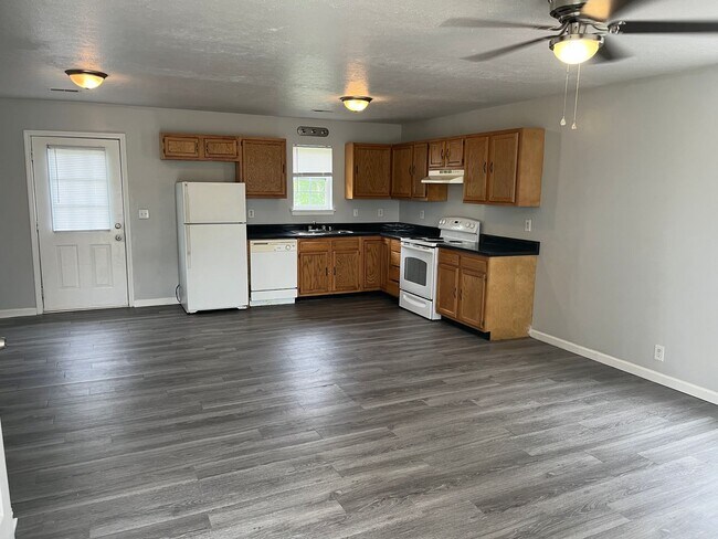 205 Jennie Ln in Elizabethtown, KY - Building Photo - Building Photo