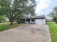 10302 Chesterfield Dr in Houston, TX - Building Photo - Building Photo