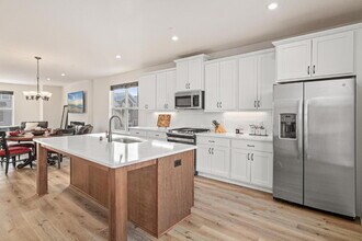 13565 Territorial Cir N in Maple Grove, MN - Building Photo - Building Photo