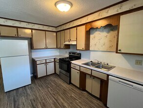 401 E C St in Russellville, AR - Building Photo - Building Photo
