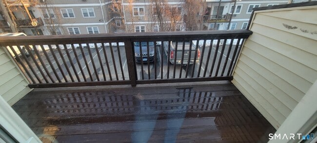 8 Scuppo Rd in Danbury, CT - Building Photo - Building Photo