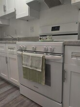 5930 NE 18th Ave in Fort Lauderdale, FL - Building Photo - Building Photo