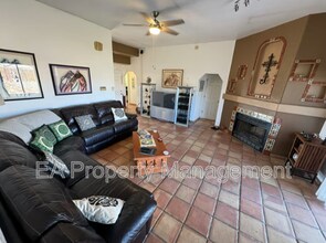 2241 Bartolo Ave SW in Albuquerque, NM - Building Photo - Building Photo