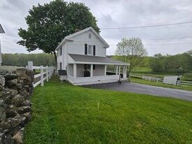 25 Rockbottom Rd in Stow, MA - Building Photo