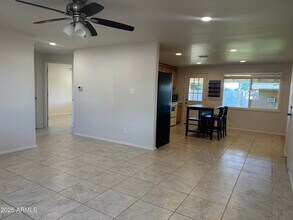 4109 E Winchcomb Dr in Phoenix, AZ - Building Photo - Building Photo