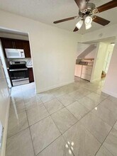 2462 NW 52nd Ave in Lauderhill, FL - Building Photo - Building Photo