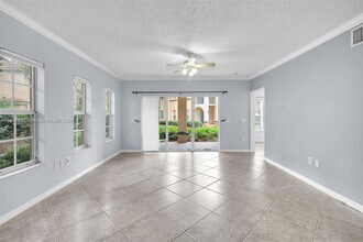 2474 Centergate Dr in Miramar, FL - Building Photo - Building Photo
