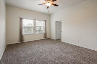 2487 Santa Barbara Loop in Round Rock, TX - Building Photo - Building Photo