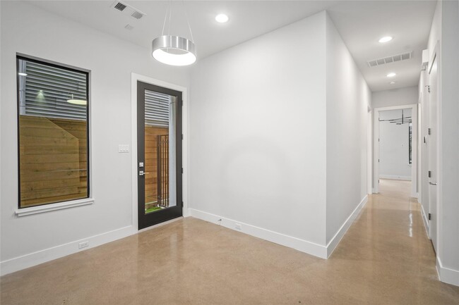 2204 Driscoll St in Houston, TX - Building Photo - Building Photo