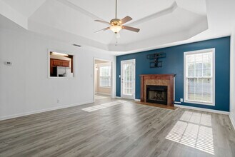 3735 N Cindy Jo Dr in Clarksville, TN - Building Photo - Building Photo