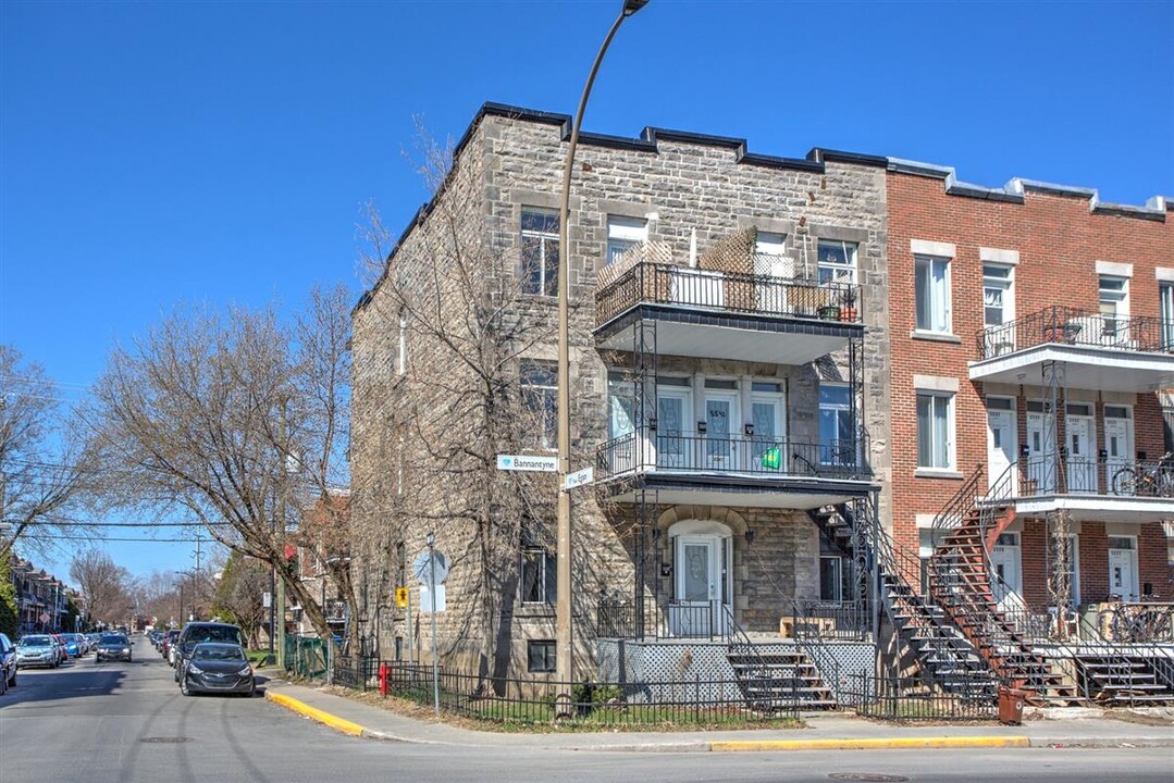 5539-5547 Bannantyne in Montréal, QC - Building Photo