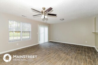 5319 Creekview Way in Morrow, GA - Foto de edificio - Building Photo