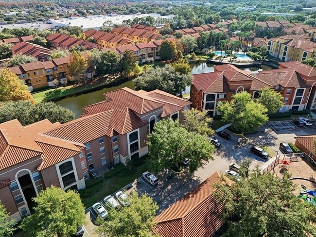 6141 Metrowest Blvd in Orlando, FL - Building Photo - Building Photo