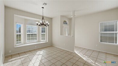 821 Benning St in San Marcos, TX - Building Photo - Building Photo