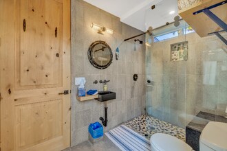 1686 Neptune Ave in Encinitas, CA - Building Photo - Building Photo