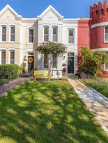 822 K St NE